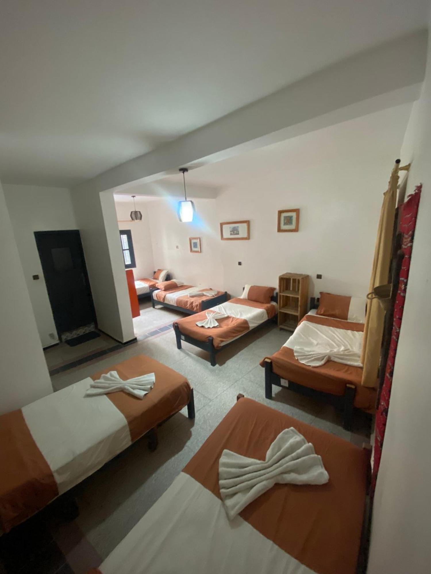 Adventurekeys Surf Yoga Cowork Bed and Breakfast Taghazout Eksteriør billede