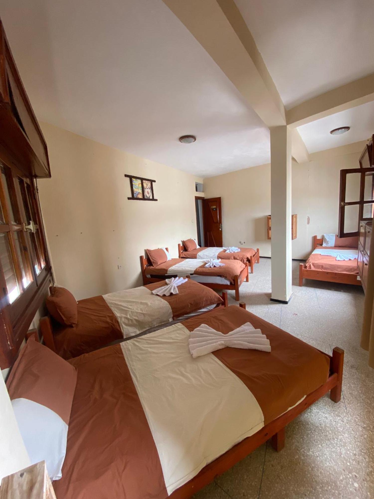 Adventurekeys Surf Yoga Cowork Bed and Breakfast Taghazout Eksteriør billede