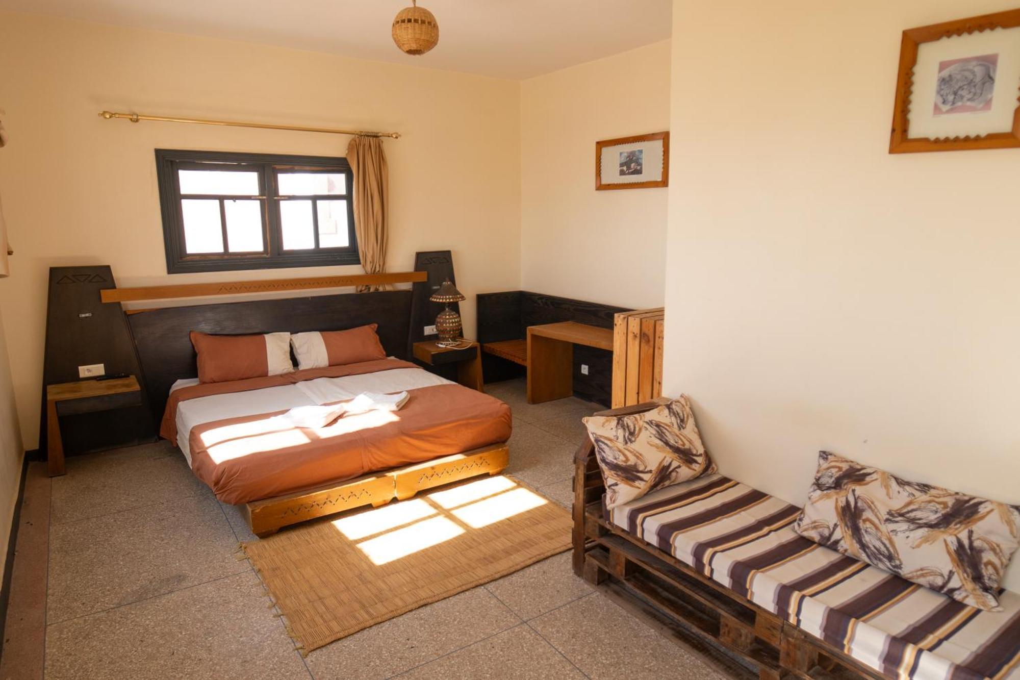 Adventurekeys Surf Yoga Cowork Bed and Breakfast Taghazout Eksteriør billede