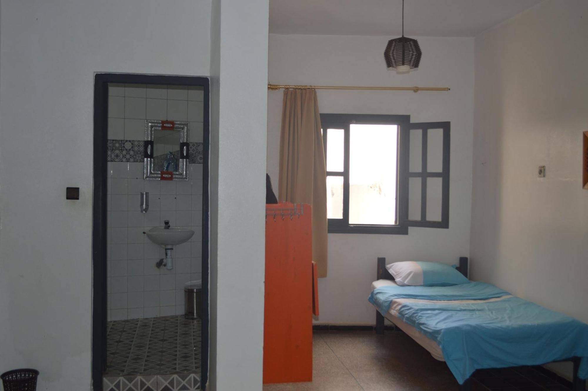 Adventurekeys Surf Yoga Cowork Bed and Breakfast Taghazout Eksteriør billede