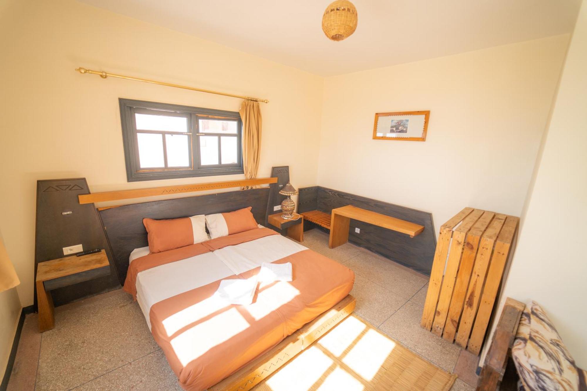 Adventurekeys Surf Yoga Cowork Bed and Breakfast Taghazout Eksteriør billede